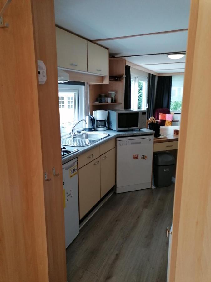 Chalet 4-6 Personen Epe F15 Van Alle Gemakken Voorzien Max Aantal Volwassen Personen Bedraagt 4 Zewnętrze zdjęcie